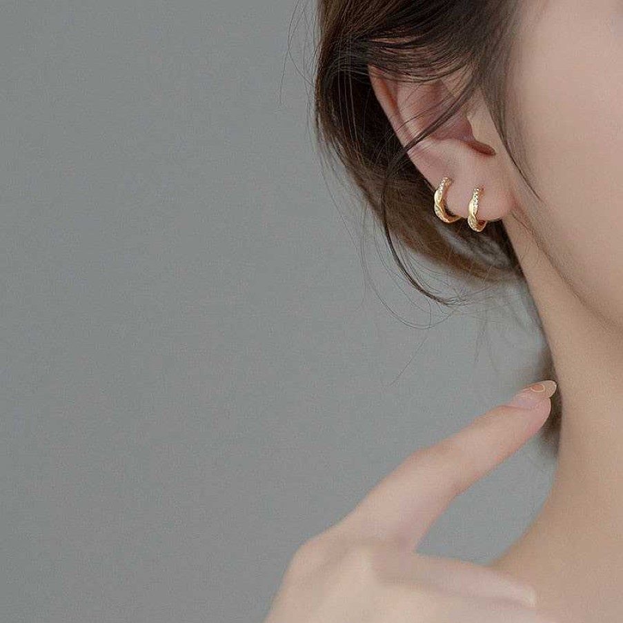 Earrings Coordonné | Dainty Twist Huggie Hoops Gold