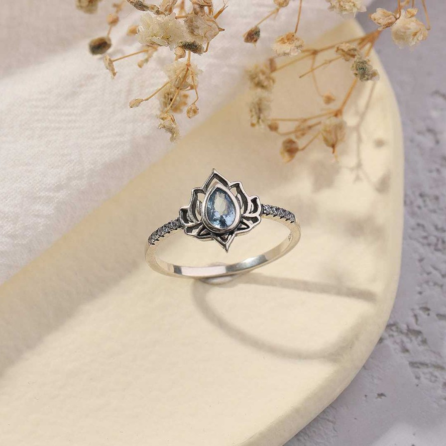 Rings Coordonné | No Mud No Lotus Ring Blue Topaz